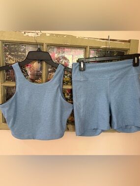 NWOT Outdoor Voices Biker Shorts and Crop Top Set Small